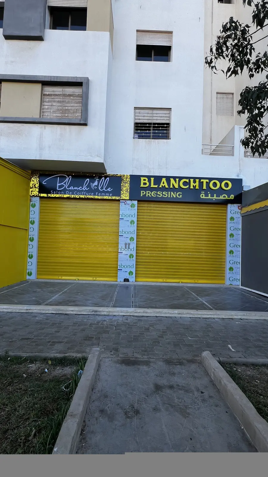 Réalisation Benik Pub — Habillage façade
