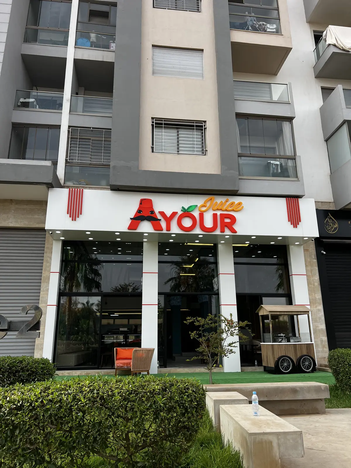 Réalisation Benik Pub — Habillage façade